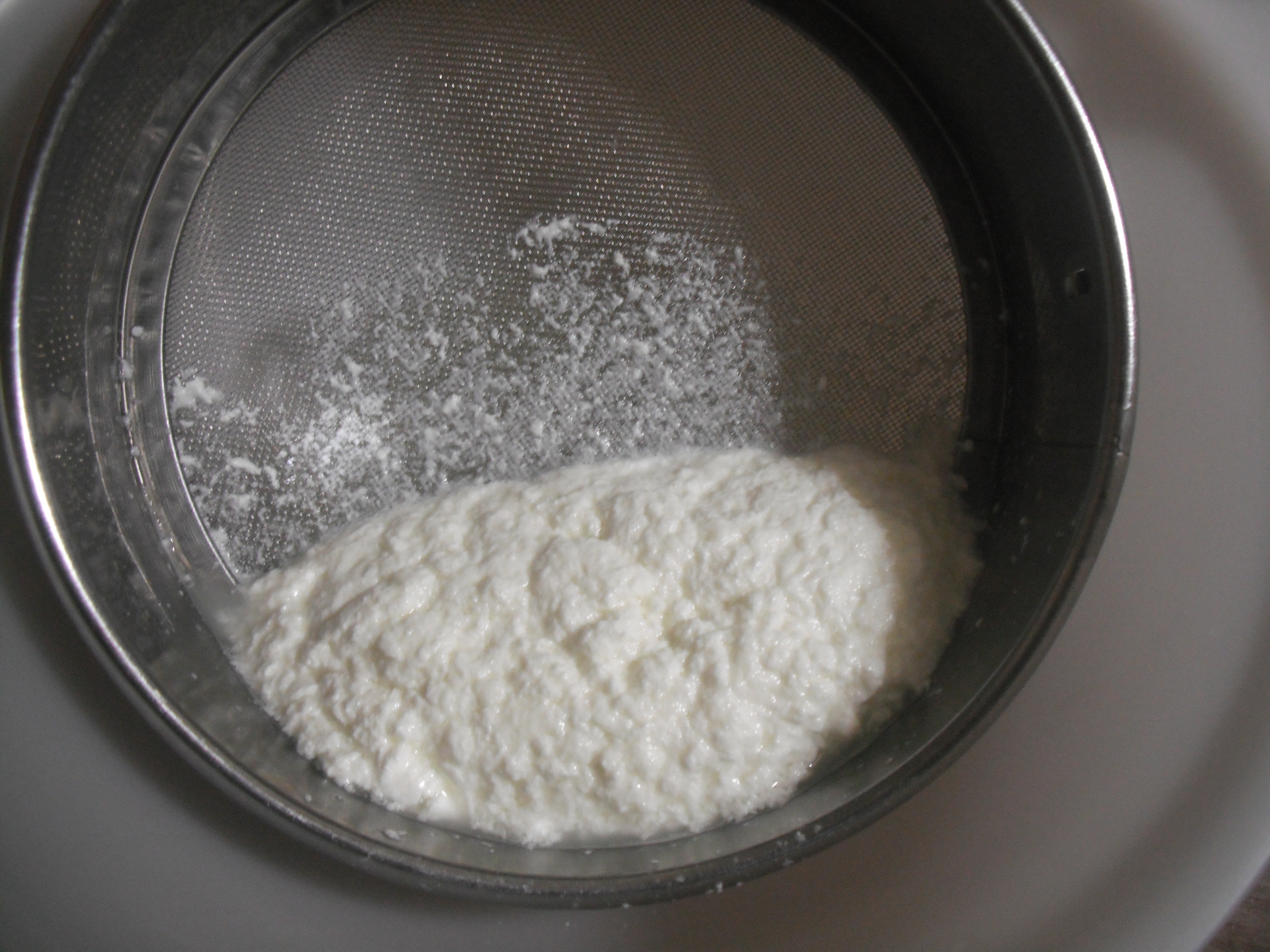 ザルで水分を切る